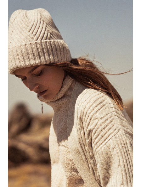 Moodo Teplá čepice s příměsí vlny béžová Moodo