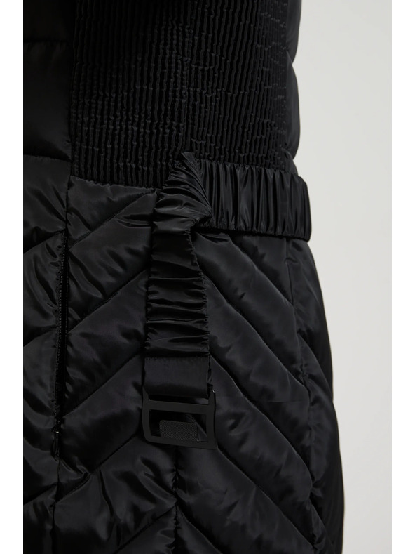 Moodo Prošívaná bunda s páskem černá Moodo