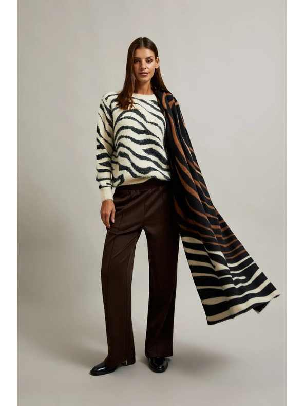 Moodo Hnědá šála se zvířecím vzorem Moodo