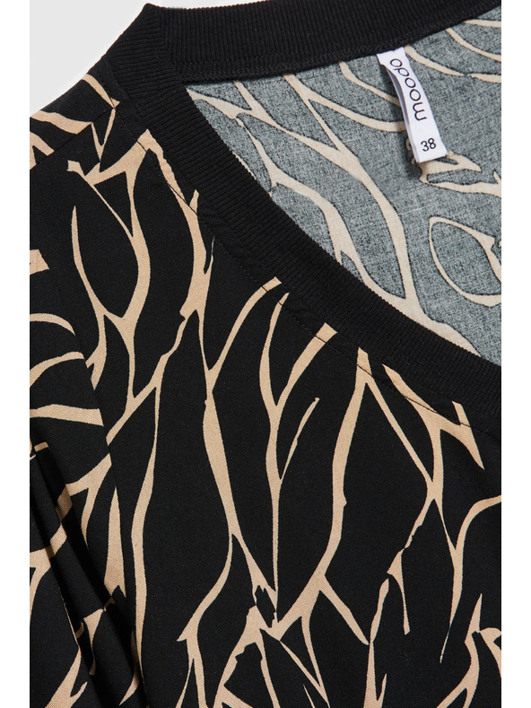 Moodo Viskózová košile s výstřihem do V černá Moodo