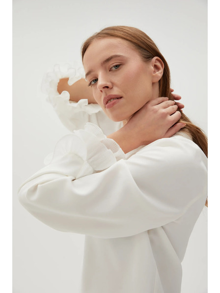 Moodo Bílá košile s volány na rukávech Moodo