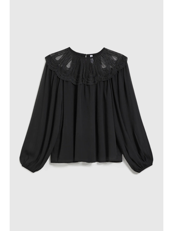 Moodo Černá košile s ozdobným výstřihem Moodo