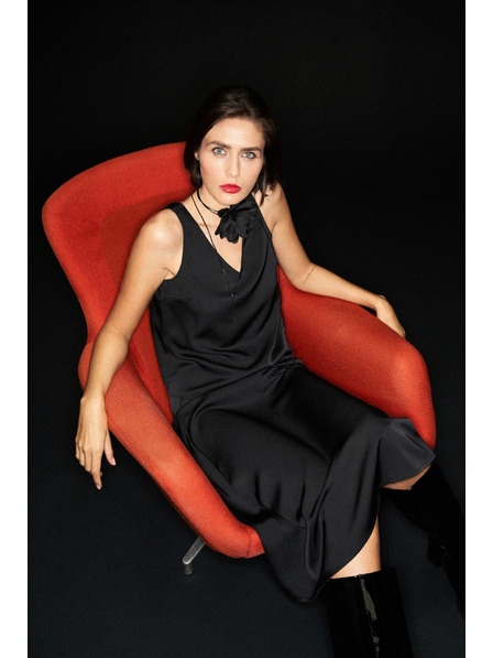 Moodo Hladká košile s výstřihem do véčka černá Moodo