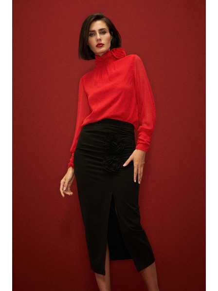 Moodo Černá sukně s ozdobnou růží a rozparkem Moodo