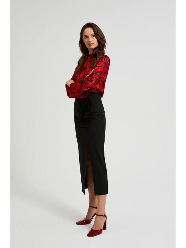 Moodo Černá sukně s ozdobnou růží a rozparkem Moodo