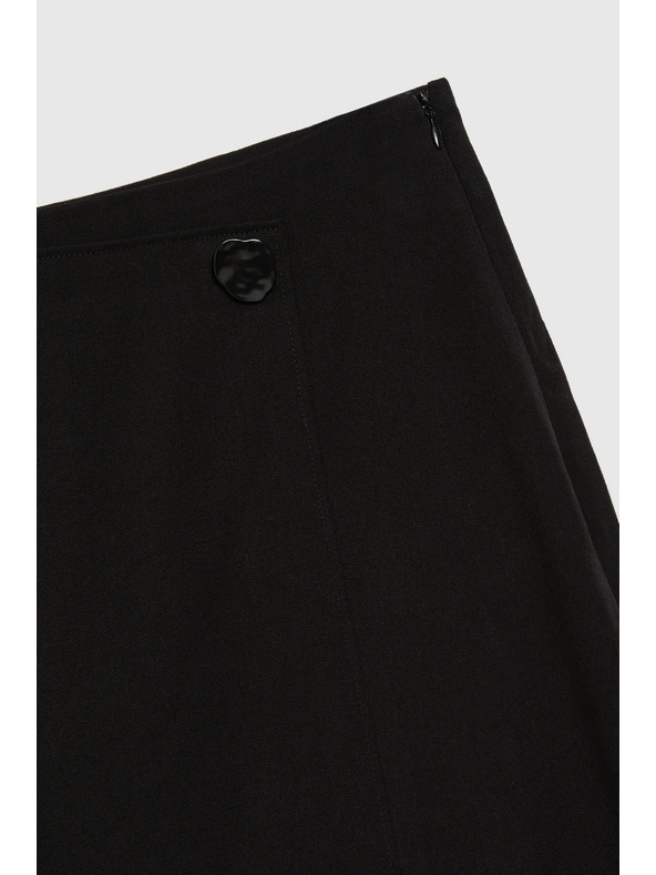 Moodo Tužková sukně s ozdobným knoflíkem černá Moodo