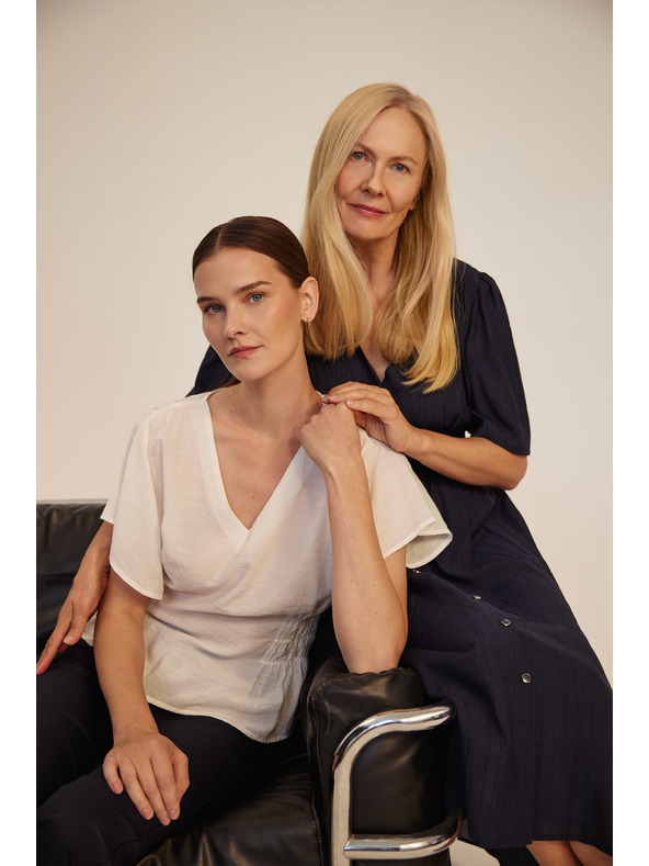 Moodo Bílá dámská košile Moodo