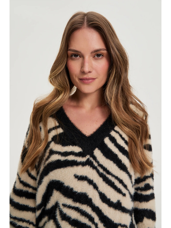 Moodo Vzorovaný svetr černý Moodo