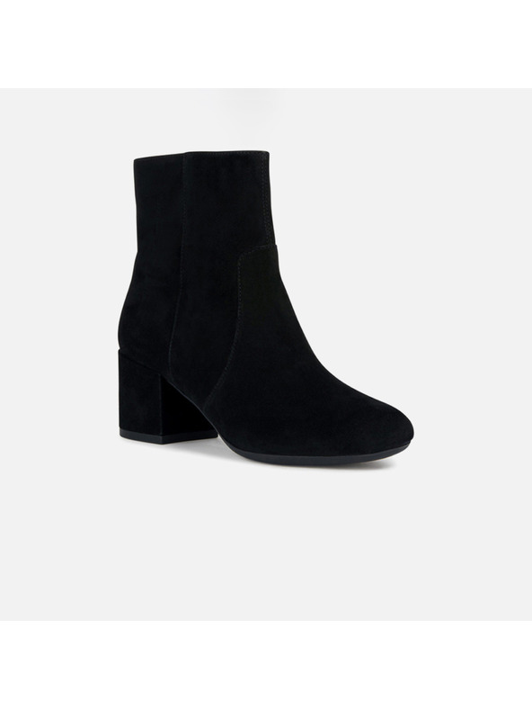 Geox Černá dámská kotníková obuv Geox Eleana