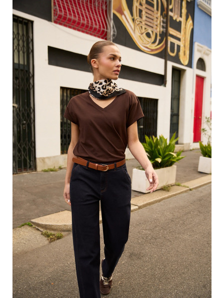 Moodo Bavlněné tričko s výstřihem do "V" hnědé Moodo