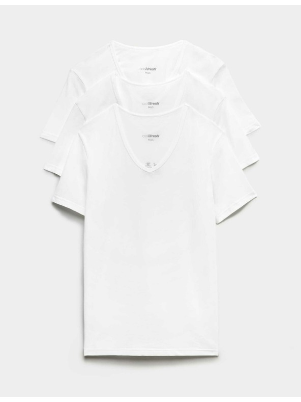 Marks & Spencer Sada tří pánských basic triček v bílé barvě s technologií Cool & Fresh™ Marks & Spencer