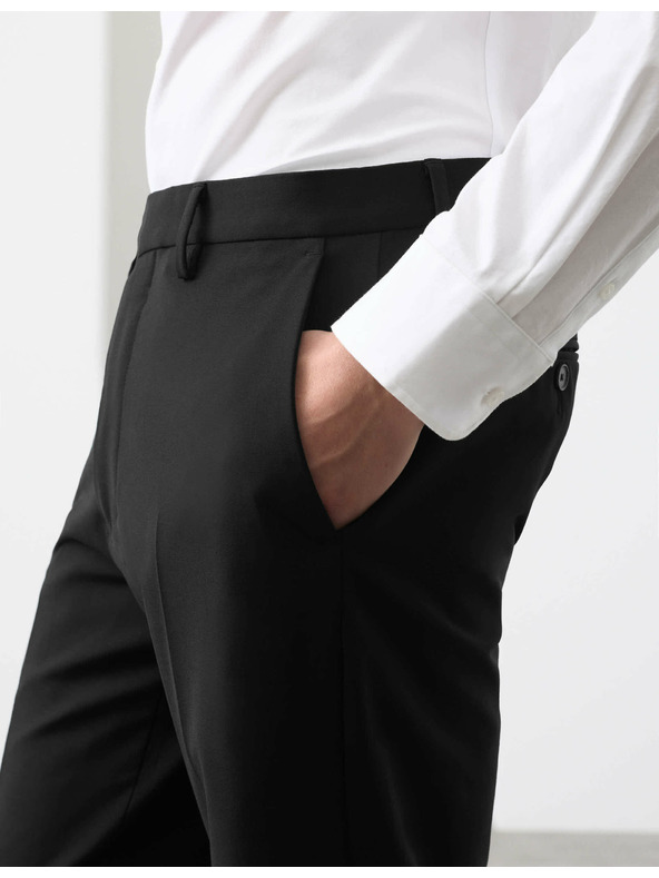 Marks & Spencer Kalhoty mírně zúženého střihu, ze směsi vlny Marks & Spencer