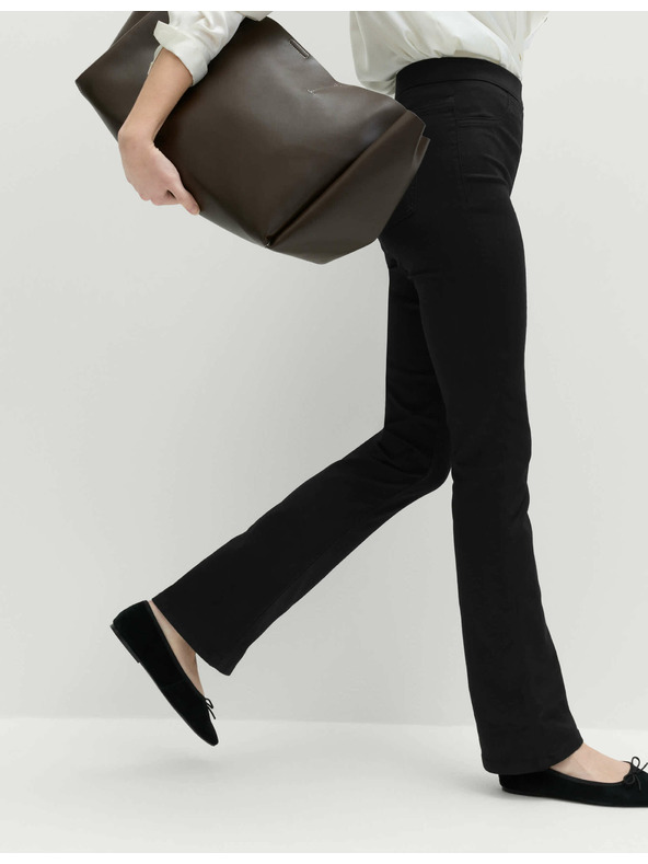 Marks & Spencer Džegíny s rozšířenými nohavicemi Marks & Spencer černá