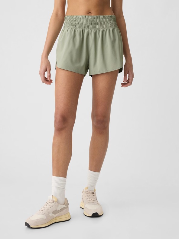 GAP Sportovní běžecké kraťasy GapFit 3" Mid Rise Runaround GAP