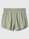 GAP Sportovní běžecké kraťasy GapFit 3" Mid Rise Runaround GAP