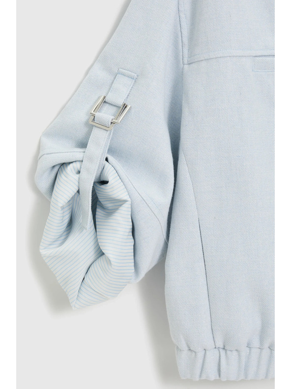 Moodo Bunda se stočenými rukávy světle modrá Moodo