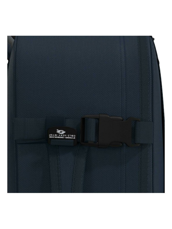 CabinZero Tmavě modrý batoh CabinZero Military (28L)