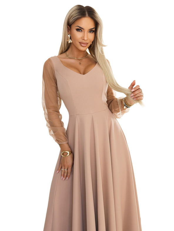 numoco LORETTA Jedinečné dlouhé šaty s týlovými rukávy a výstřihem - béžové