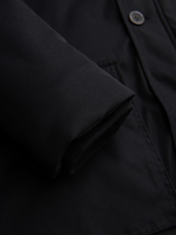 Ombre Clothing Elegantní pánská parka s kapsami a kapucí - černá V1 OM-JAPJ-0287 Ombre Clothing