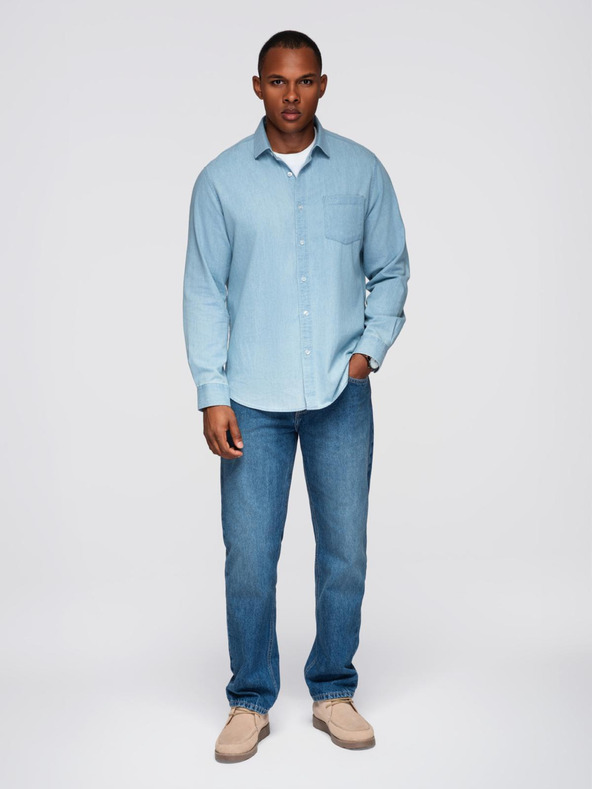Ombre Clothing Pánská džínová košile s vyšívanou kapsou - světle modrá Ombre Clothing