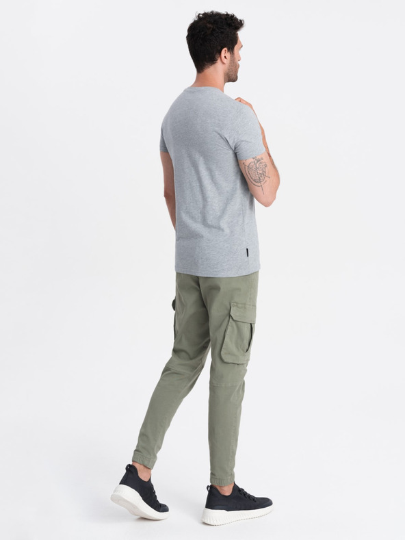Ombre Clothing Šedé pánské bavlněné basic tričko s výstřihem Ombre Clothing