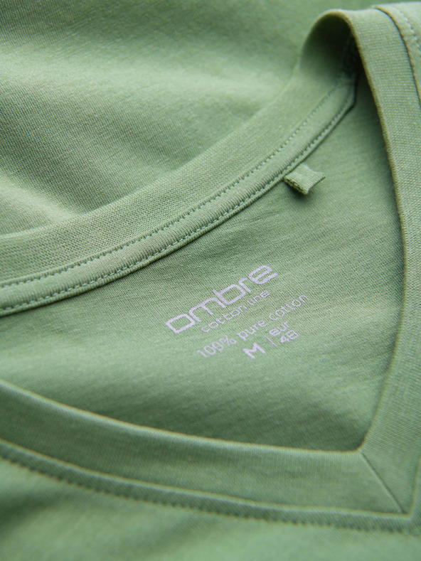 Ombre Clothing Bavlněné klasické pánské tričko BASIC s výstřihem do V - zelené V11 OM-TSBS-0145 Ombre Clothing