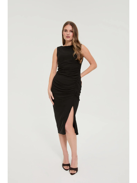 Moodo Přiléhavé šaty se sklady černé Moodo