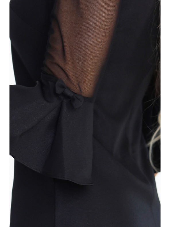 numoco Trapézové třpytivé šaty s týlovými rukávy a výstřihem V - černé