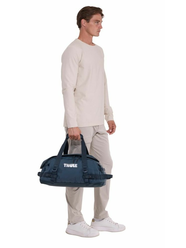 Thule Thule Chasm S sportovní taška 30 L TDSD301 - Darkest Blue