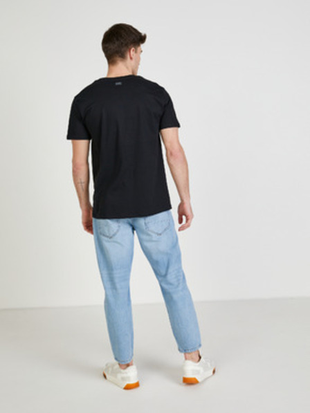 DOBRO Černé pánské  oversize tričko Netřeba slov z kolekce DOBRO. pro Ukrajinu