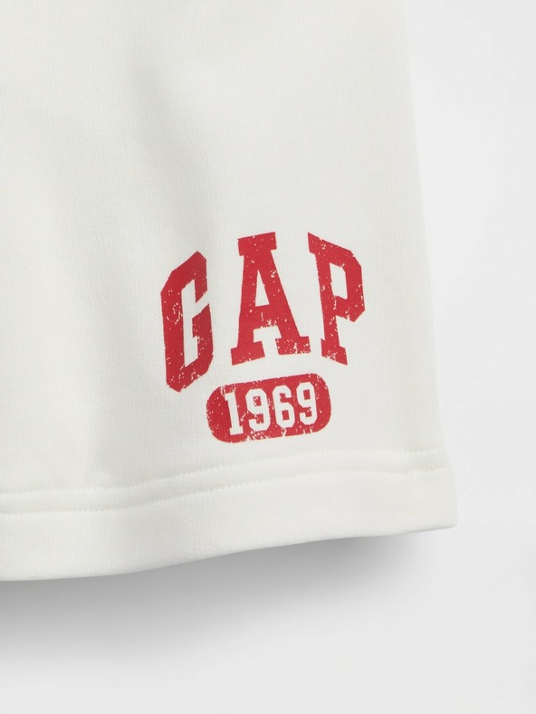 GAP Dětské kraťasy s logem GAP
