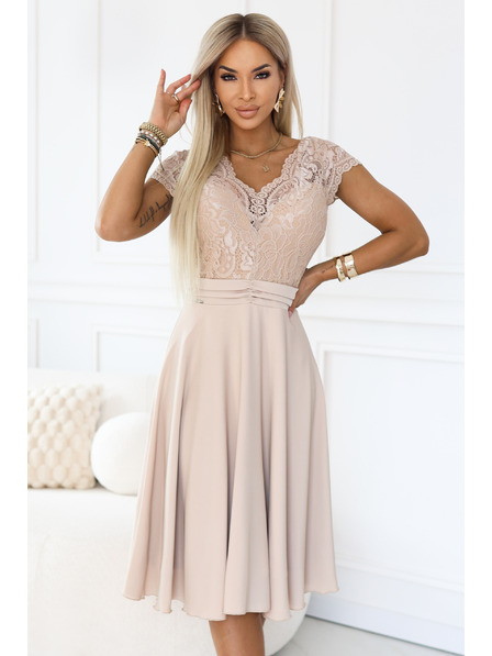 numoco LINDA Šifonové vzdušné šaty s krajkovým výstřihem - béžové