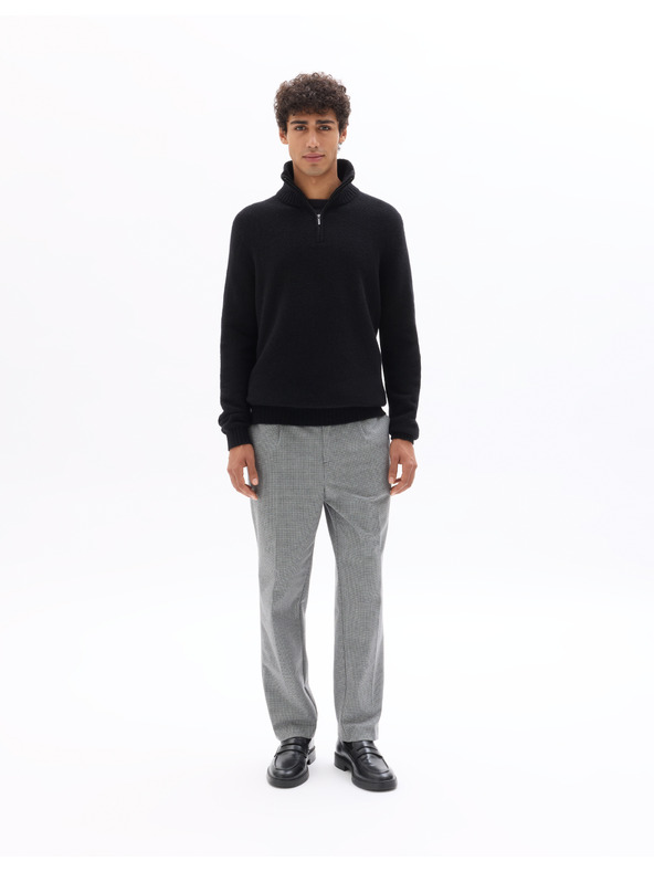 Celio Svetr Metruck se stojáčkem