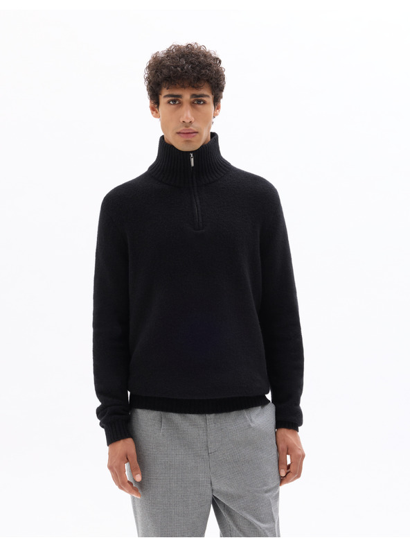 Celio Svetr Metruck se stojáčkem