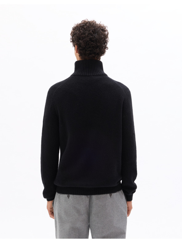 Celio Svetr Metruck se stojáčkem