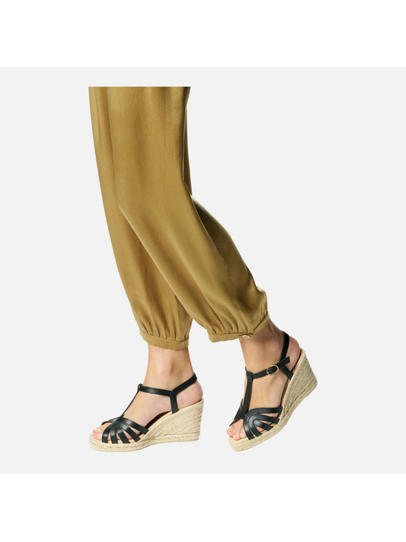 Geox Černé dámské sandály Geox Gelsa