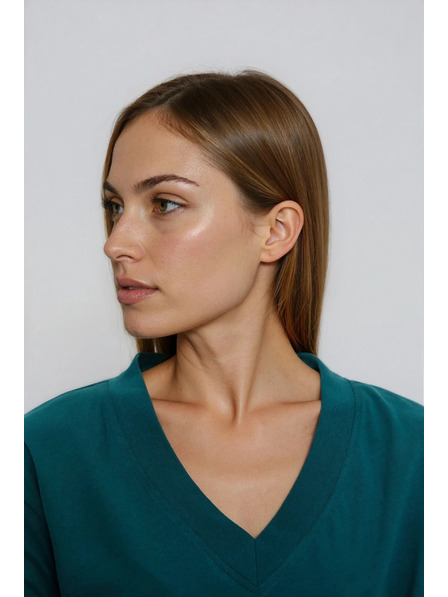 Moodo Bavlněné tričko s výstřihem do „V" zelené Moodo