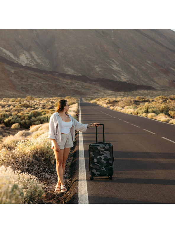 Heys Cestovní kufr Heys Black Camo M