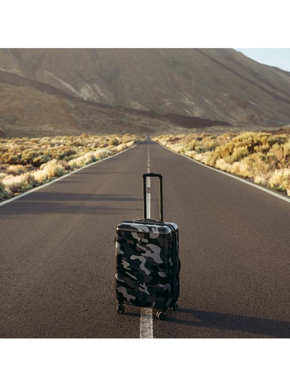 Heys Cestovní kufr Heys Black Camo M