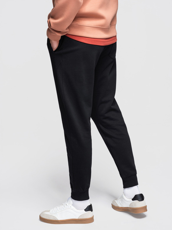 Ombre Clothing Pánské tepláky BASIC s žebrovanou nohavicí - černé V5 OM-PABS-0305 Ombre Clothing