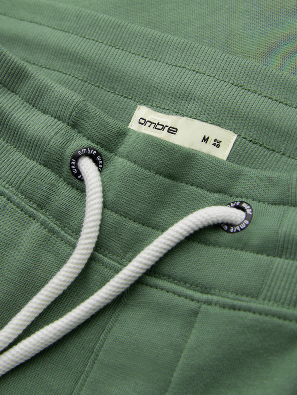 Ombre Clothing Pánské bavlněné tepláky BASIC s nepodšitou nohavicí - zelené V3 OM-PABS-0304 Ombre Clothing