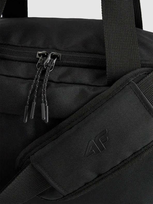 4F Dámská sportovní taška 4F