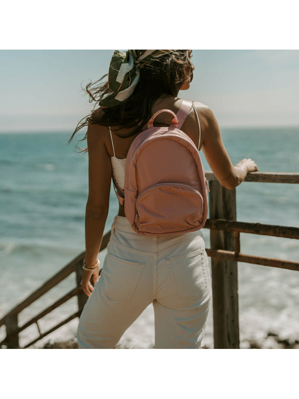 Heys Růžový dámský batoh Heys Basic Backpack Dusty Pink
