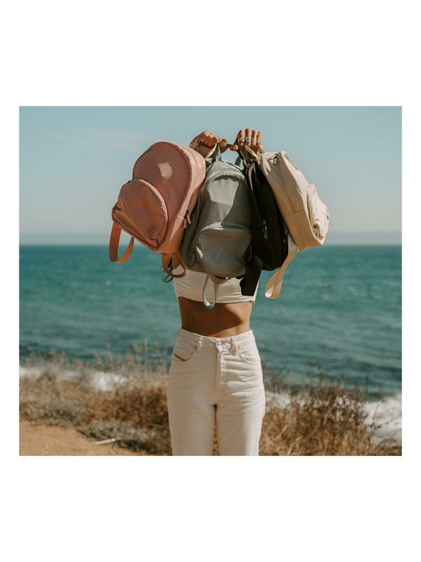 Heys Růžový dámský batoh Heys Basic Backpack Dusty Pink