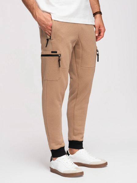 Ombre Clothing Pánské tepláky JOGGER s kapsami na stehnech a kontrastními vsadkami - světle hnědé V4 OM-PASK-0222 Ombre Clothing