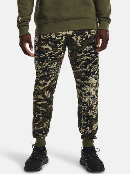 Under Armour Pánské tepláky Under Armour RIVAL FLC CAMO SCRIPT JGR