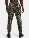 Under Armour Pánské tepláky Under Armour RIVAL FLC CAMO SCRIPT JGR