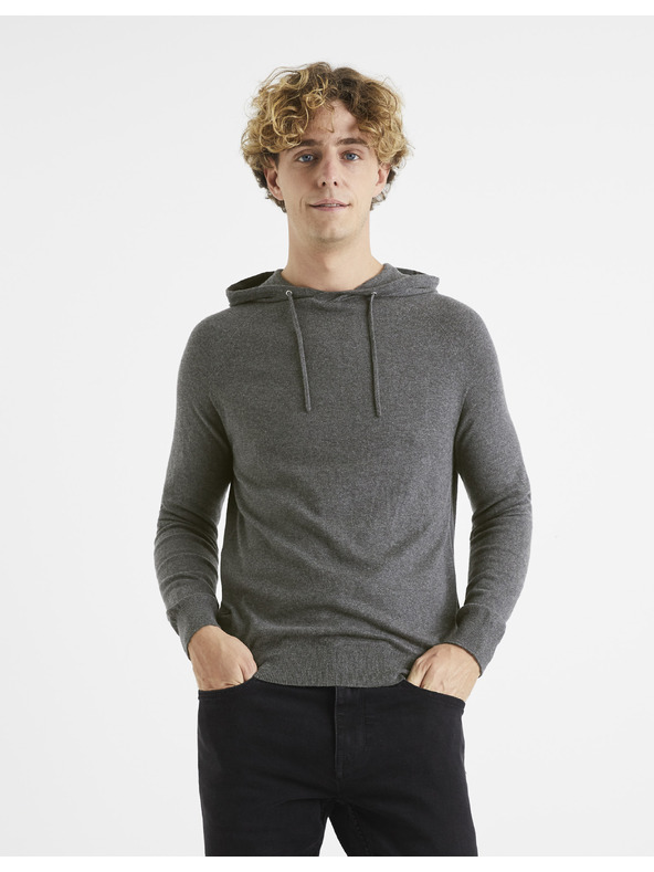 Celio Mikina