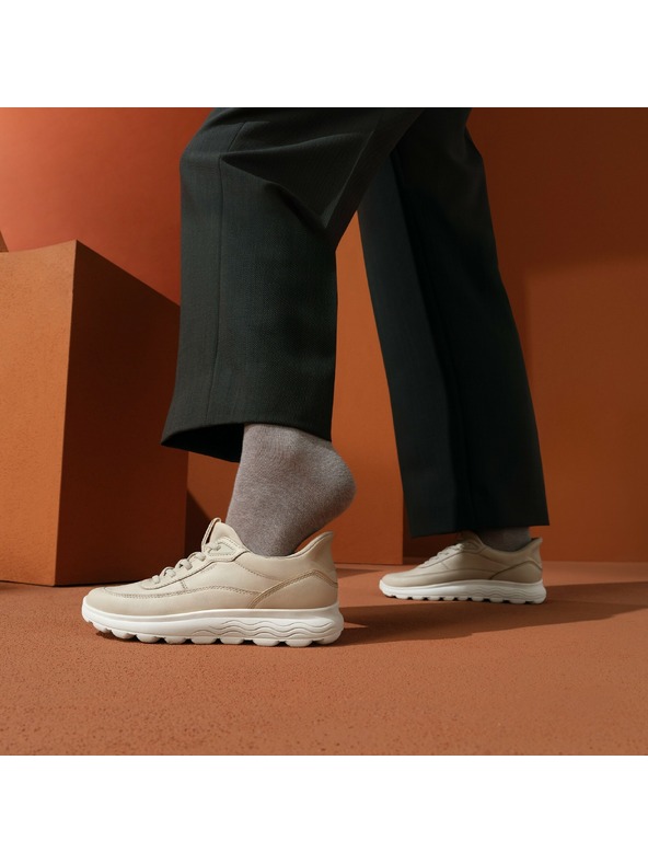 Geox Krémové dámské tenisky Geox Spherica Plus