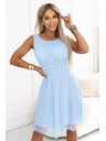 numoco Šaty na svatbu s týlovou vrstvou a zvýrazněným pasem - světle modré
